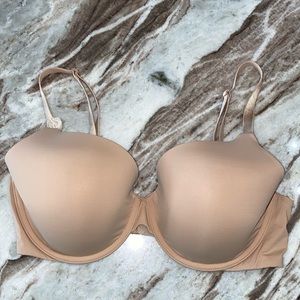 Victoria’s Secret T-Shirt Demi Bra 34D